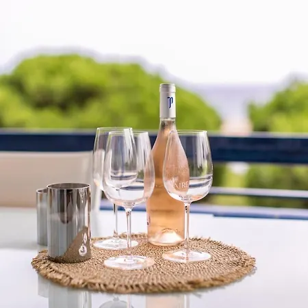 Beachfront Sea View, 75m Size And Parking Platja d'Aro (Playa de Aro)
