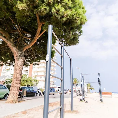 Beachfront Sea View, 75m Size And Parking Apartamento *