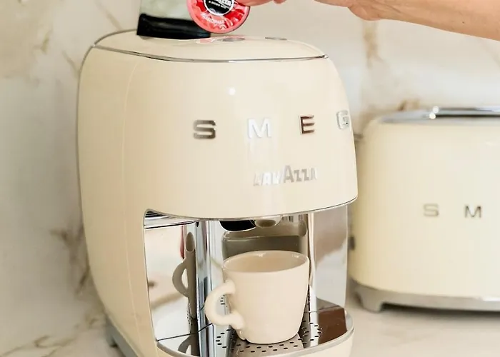 Appartement Beachfront Sea View, 75m Size And Parking