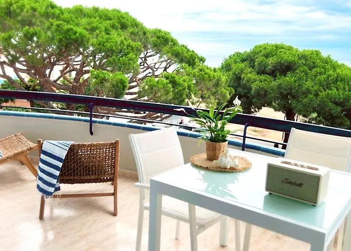 Beachfront Sea View, 75m Size And Parking * Castell-Platja d'Aro