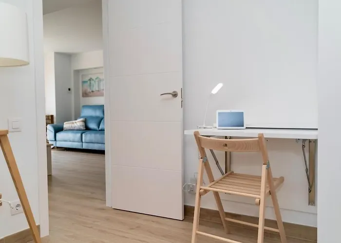 Beachfront Sea View, 75m Size And Parking Appartement *