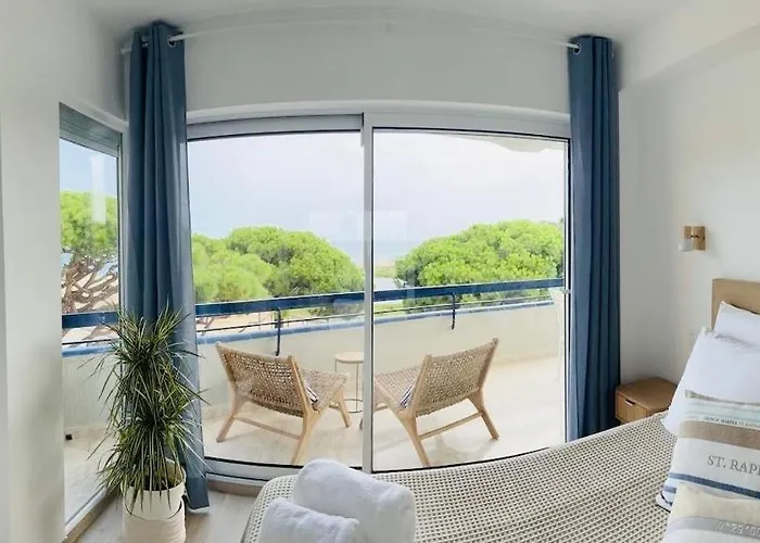 Beachfront Sea View, 75m Size And Parking Appartement *