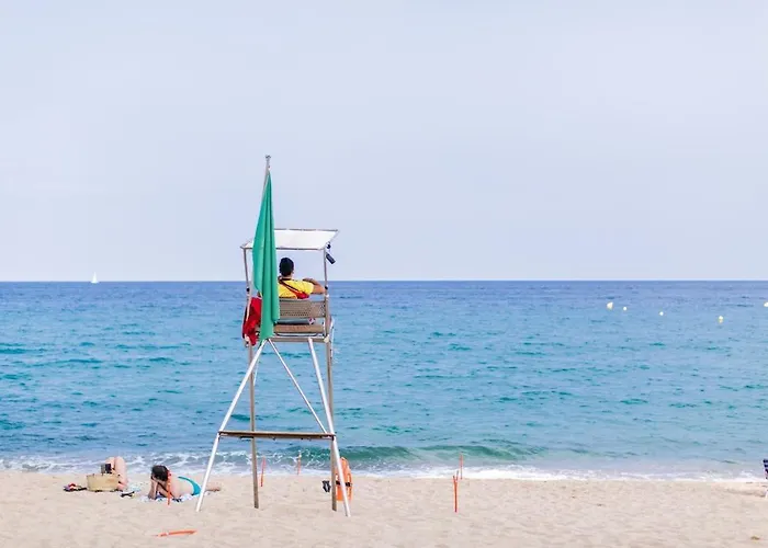 Beachfront Sea View, 75m Size And Parking * Castell-Platja d'Aro