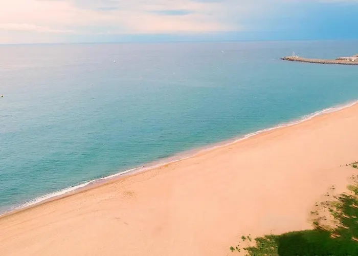 דירה Beachfront Sea View, 75m Size And Parking *