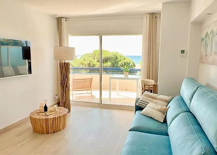 Beachfront Sea View, 75m Size And Parking דירה פלטחה ד'ארו