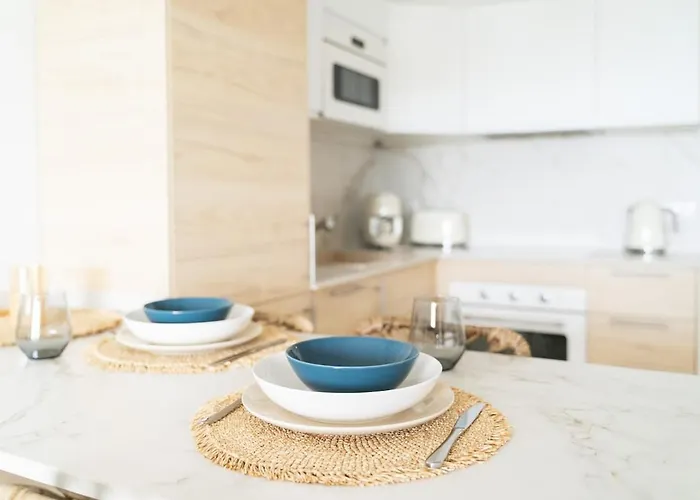 דירה Beachfront Sea View, 75m Size And Parking *