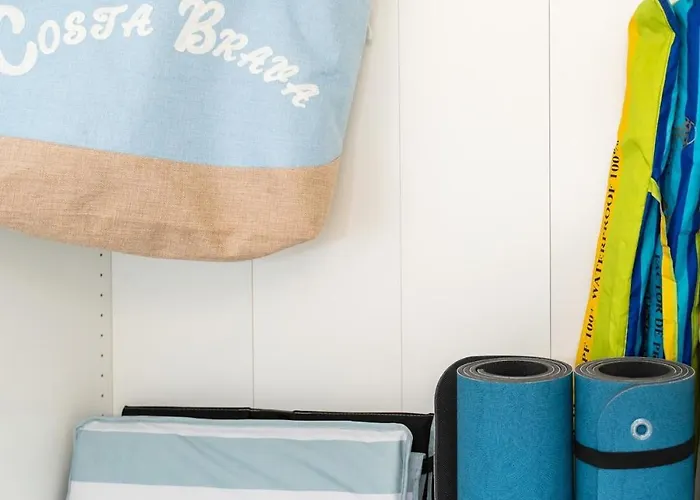 Beachfront Sea View, 75m Size And Parking * פלטחה ד'ארו